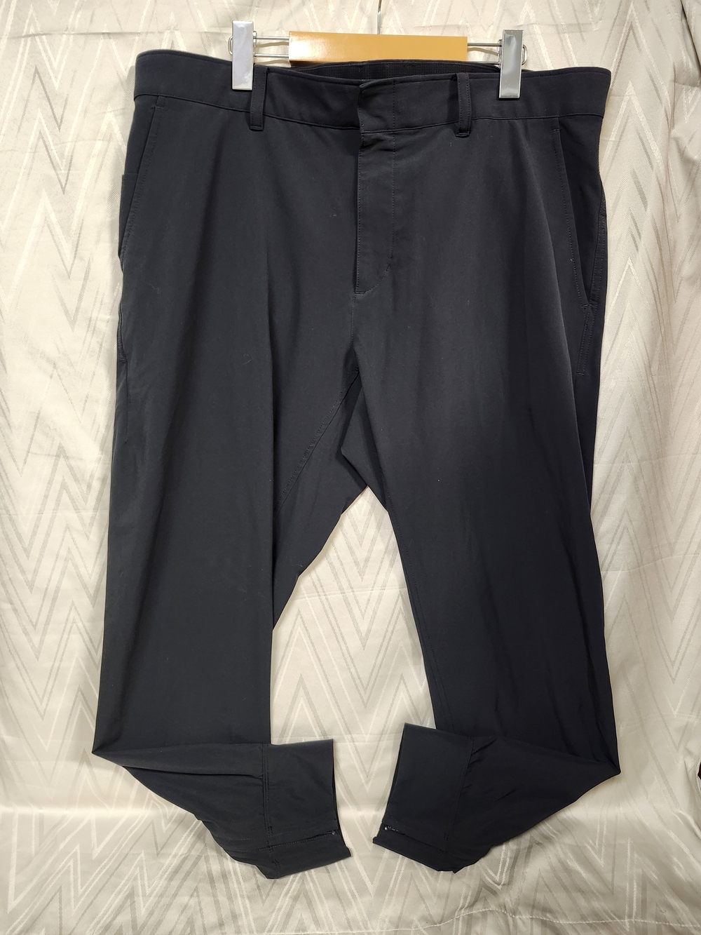 Nike Men's Black Athletic Dress Pants With Tapered Zipper Bottoms